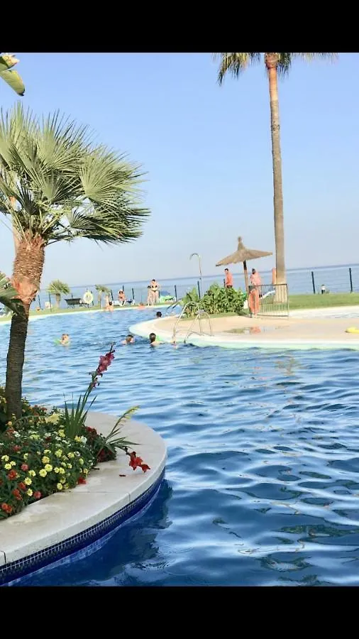 Mi Capricho A16 Beachfront Apartment Sitio de Calahonda